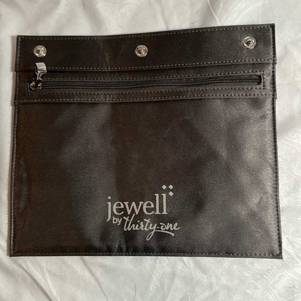 -Thirty One JEWELL Zipper snap Pocket